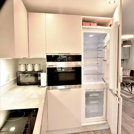 Exec 2Bed 2Bath Serviced Apartment Balcony Parking Milton Keynes Exterior foto