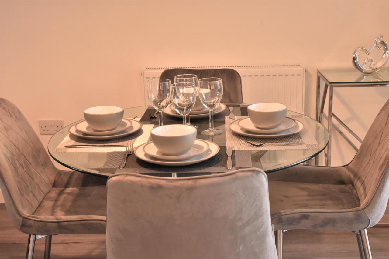 Exec 2bed 2bath Serviced Balcony Parking